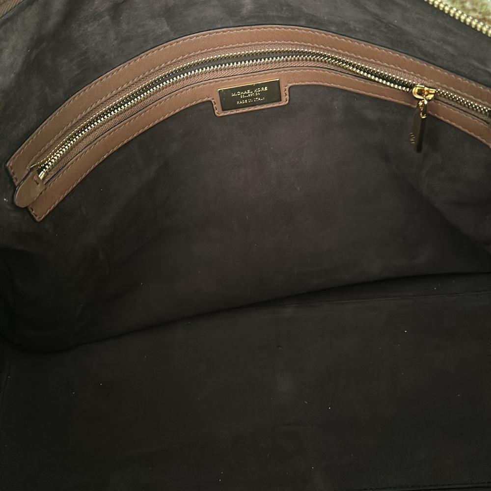 Michael Kors Bag - Picture 8 of 9
